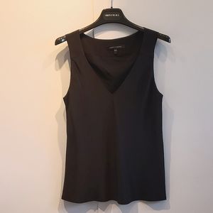Judith & Charles Top